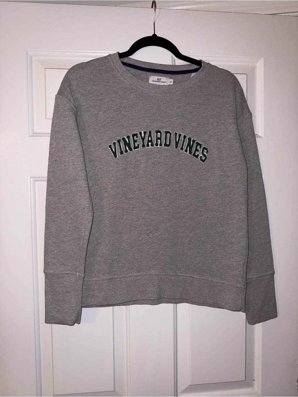 Vineyard Vines Heather Gray Crewneck with Green Arch Logo